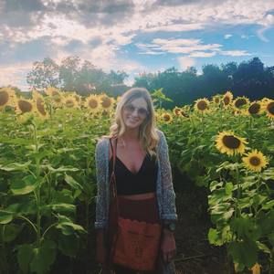 Meet your Posher, Carly